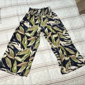 Leaf Print Wide-Leg Pants